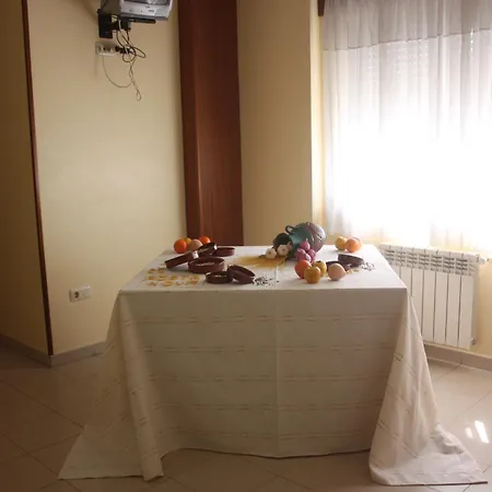 Guest house Residencia Porta Nova 2*